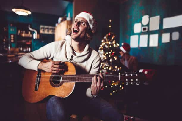 cours de guitare et chant à domicile icm noël