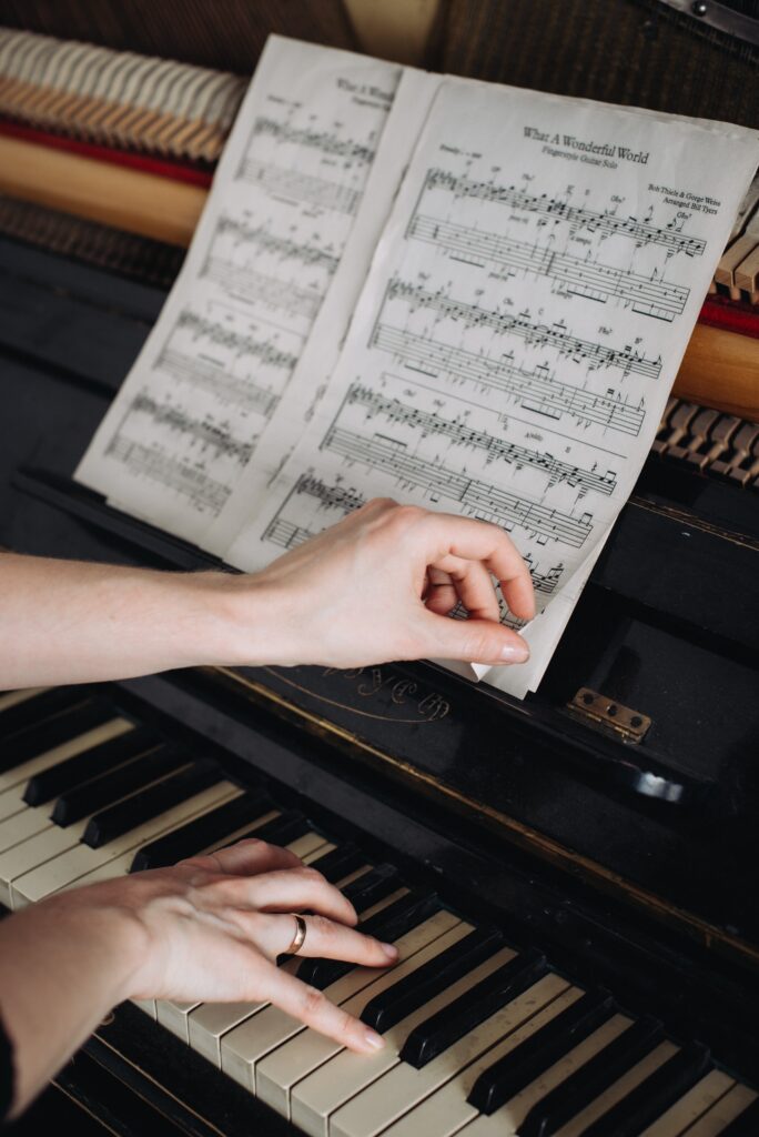 cours de piano à domicile bien s'équiper avec icm