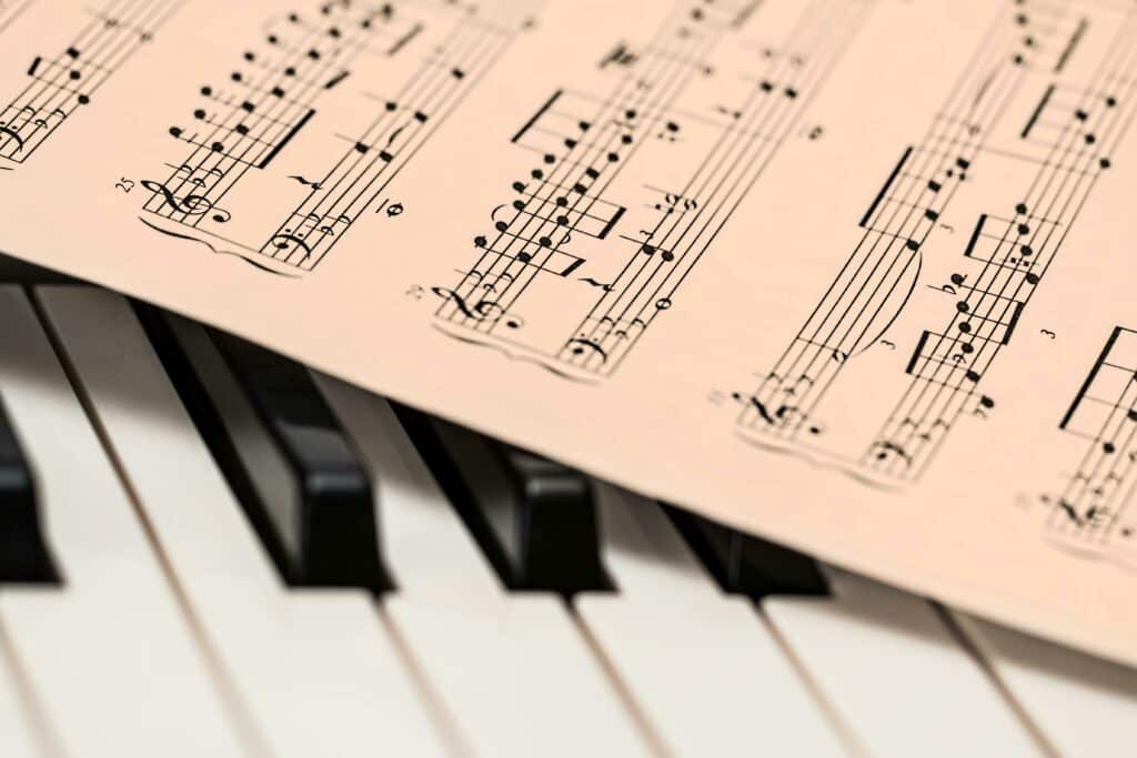 cours à domicile 10 mélodies simples à apprendre au piano